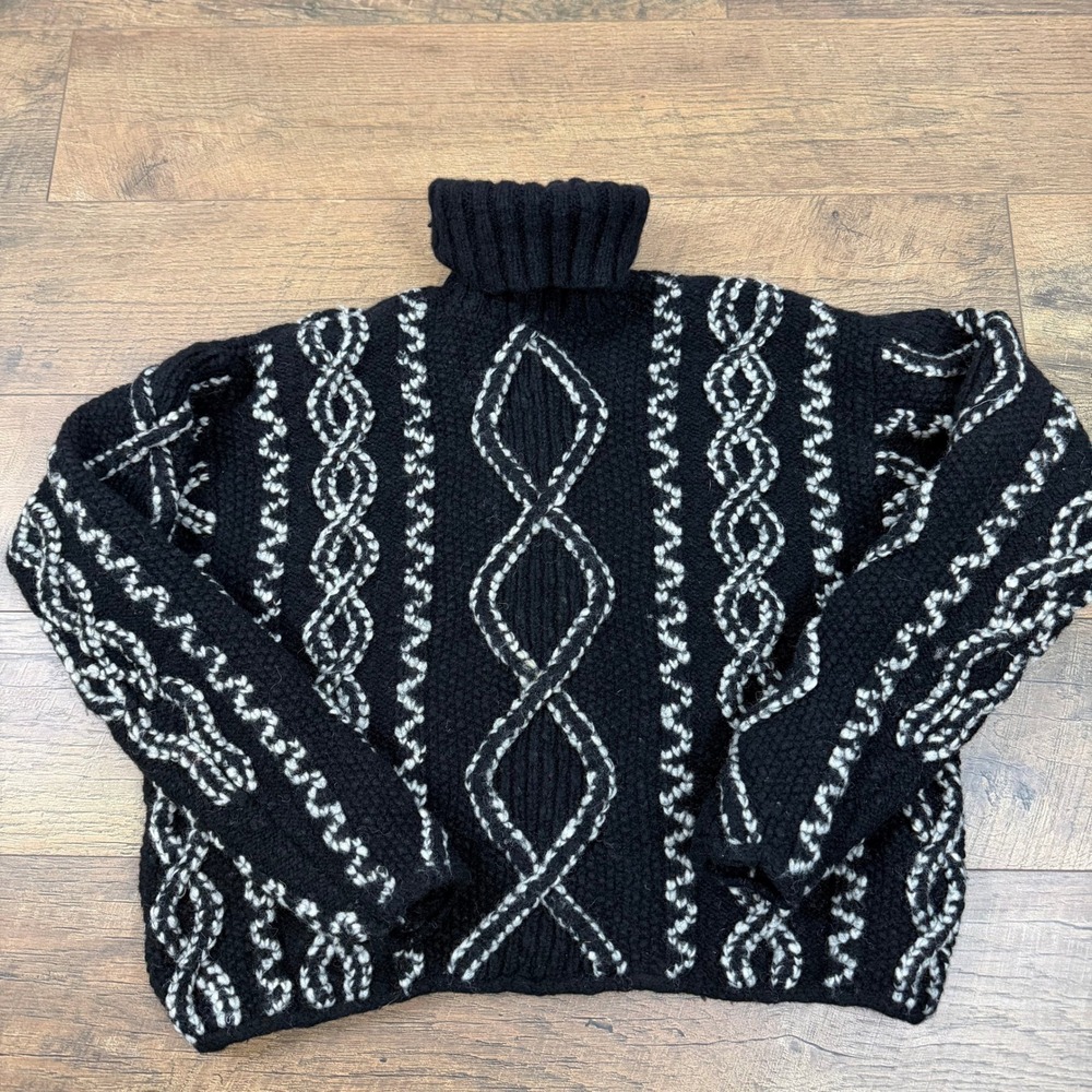 Vintage Banana Republic Black White Cable Knit Wool Turtleneck Sweater Sz Medium